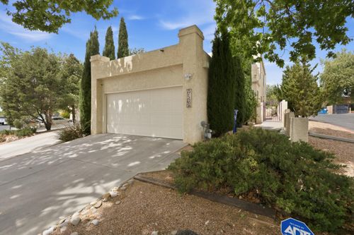 10021 Lagrima De Oro Rd Ne, Albuquerque, NM, 87111-6008 | Card Image