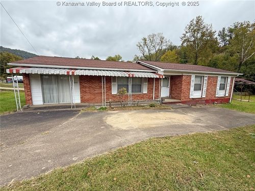 302 Campbell Ave, Pratt, WV, 25162 | Card Image