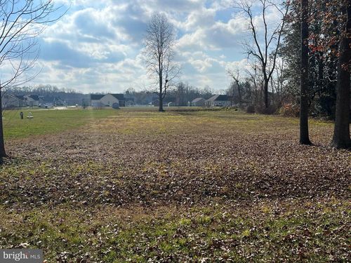 22 Beacon Cir, MILLSBORO, DE, 19966-8721 | Card Image