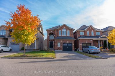 25 Swansea St, House other with 3 bedrooms, 3 bathrooms and 5 parking in Whitby ON | Image 1