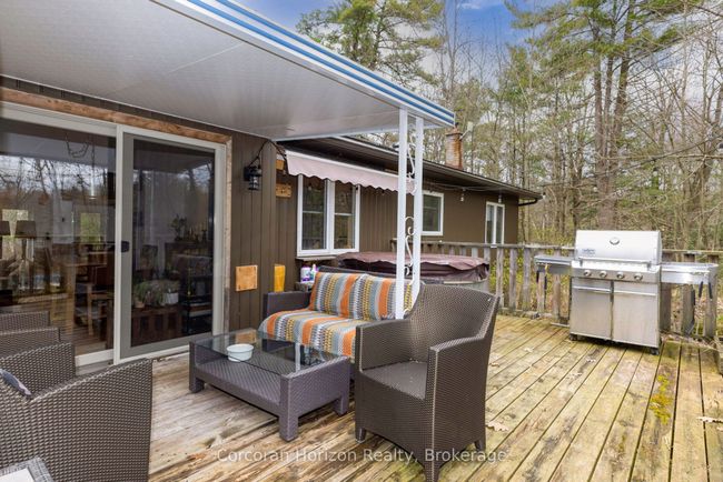 2517 Honey Harbour Rd, House other with 2 bedrooms, 2 bathrooms and 8 parking in Port Severn ON | Image 4