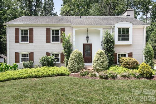 7318 Easen Ct, Charlotte, NC, 28211-6110 | Card Image
