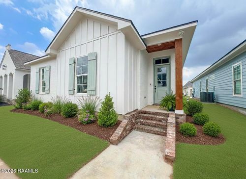 122 Oak Village Dr, Scott, LA, 70583-5371 | Card Image