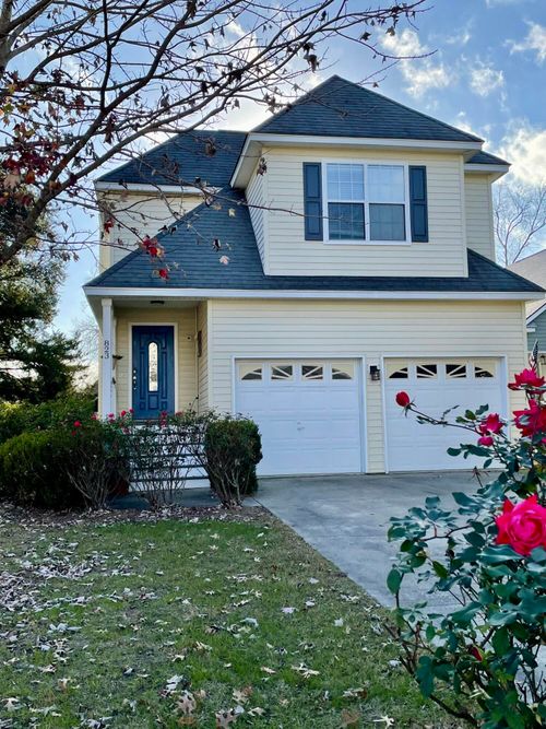 823 Harbor Place Dr, Charleston, SC, 29412-4359 | Card Image