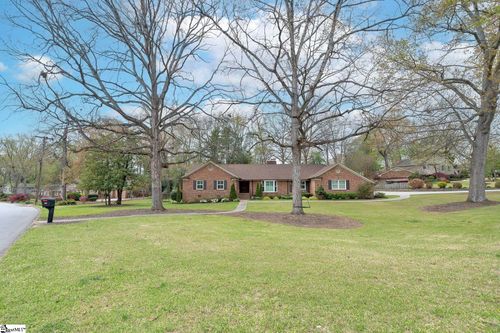 102 Bridgewater Dr, Greenville, SC, 29615-1315 | Card Image