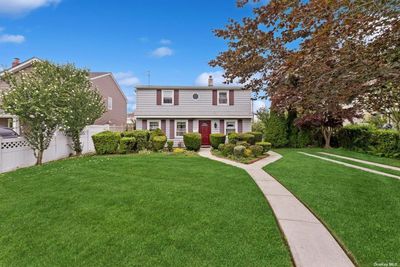 13 Spool Lane, House other with 5 bedrooms, 2 bathrooms and null parking in Levittown NY | Image 2