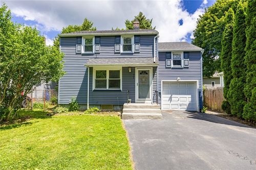 204 Fairfax Rd, Rochester, NY, 14609-6636 | Card Image