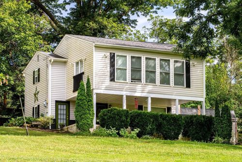 290 Shenandoah River Rd, SHENANDOAH, VA, 22849-1240 | Card Image