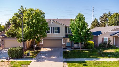 733 W Ramsbrook St, Meridian, ID, 83646-6242 | Card Image