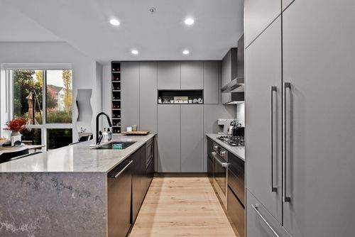 205-55 Klahanie Dr, Port Moody, BC, V3H0M9 | Card Image