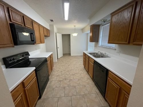 5800 Stone Meadow Ln, Fort Worth, TX, 76179-3738 | Card Image