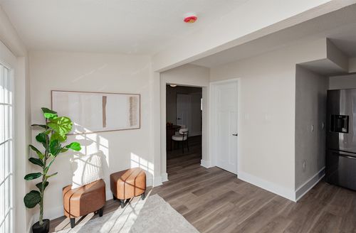 2944 Dean Ave, Des Moines, IA, 50317-7914 | Card Image