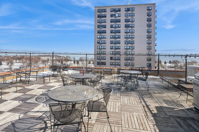 APT-906 - 700 W Bittersweet Pl, Condo with 2 bedrooms, 1 bathrooms and 2 parking in CHICAGO IL | Image 12