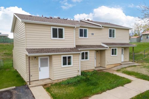 920 Blaine Ave, RAPID CITY, SD, 57701-8708 | Card Image