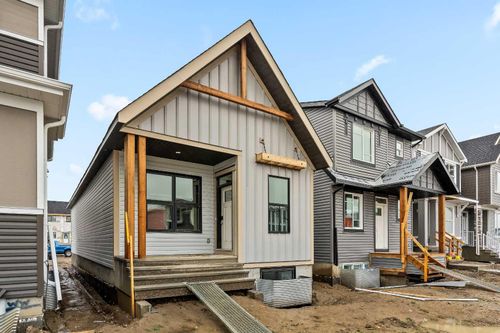 19832 44 St Se, Calgary, AB, T3M4B8 | Card Image