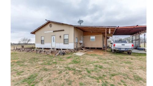 1619 County Road 7711, Devine, TX, 78016 | Card Image