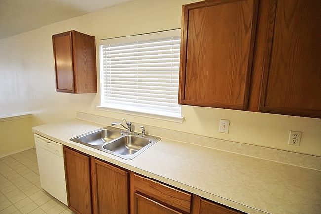 2415 Mallory Ln, House other with 4 bedrooms, 3 bathrooms and null parking in Lancaster TX | Image 14
