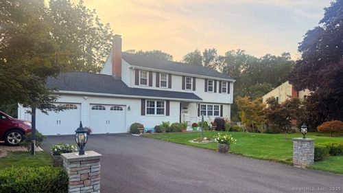 172 Eddy Ln, Newington, CT, 06111-4712 | Card Image