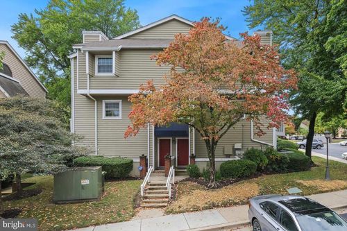 200-5716 Chapman Mill Dr, ROCKVILLE, MD, 20852-5546 | Card Image