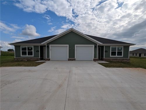 a-704 W Loren Dr, Siloam Springs, AR, 72761-5184 | Card Image