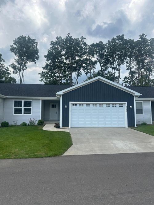 2050 Black Bear Dr, Portage, MI, 49024-6318 | Card Image