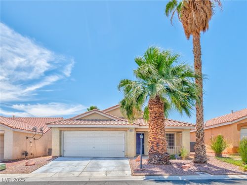 5537 Oakwood Ridge St, Las Vegas, NV, 89130-3645 | Card Image