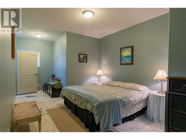 250 1 St Ave, House other with 3 bedrooms, 5 bathrooms and 3 parking in Kootenay Boundary BC | Image 60