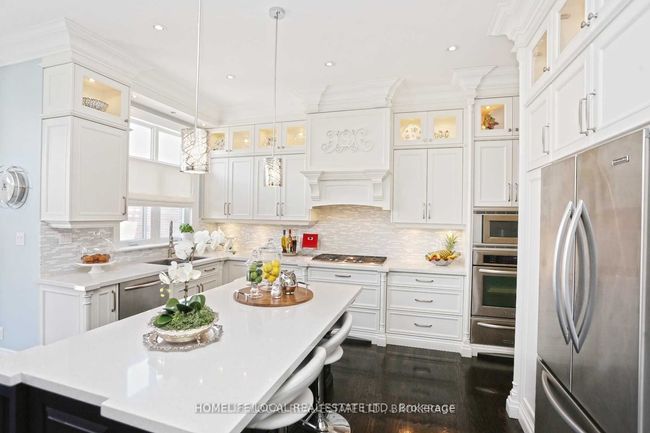 2 Highland Hill, House other with 6 bedrooms, 5 bathrooms and 4 parking in North York ON | Image 9