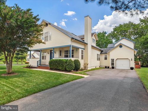 2 Assawoman Ave, OCEAN VIEW, DE, 19970-9296 | Card Image