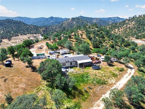 34112 Sand Canyon Rd, Caliente, CA, 93518-2904 | Card Image
