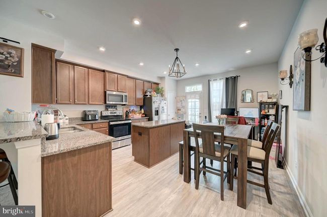 18316 Reaper Hill Ct, Townhouse with 3 bedrooms, 3 bathrooms and null parking in TRIANGLE VA | Image 26