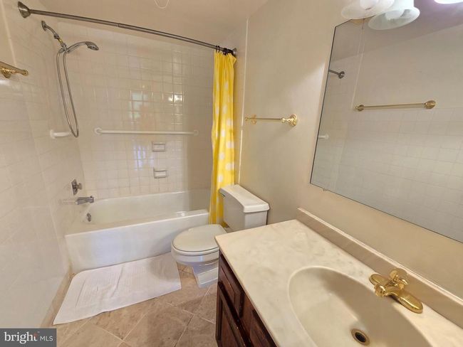 APT-303 - 1800 Old Meadow Rd, Condo with 2 bedrooms, 2 bathrooms and null parking in MCLEAN VA | Image 12