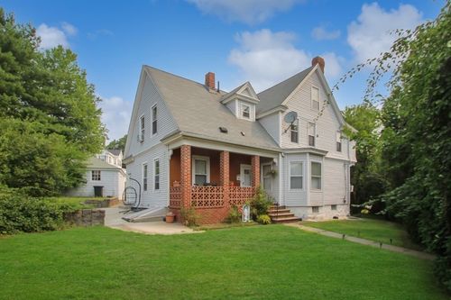 218 East St, Methuen, MA, 01844-5460 | Card Image