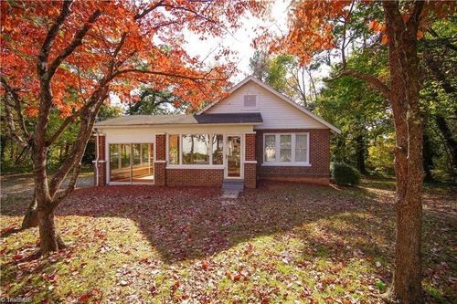 3321 Fore Pl, Greensboro, NC, 27406-5505 | Card Image