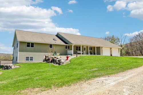W11590 County Road J, Lodi, WI, 53555-9772 | Card Image