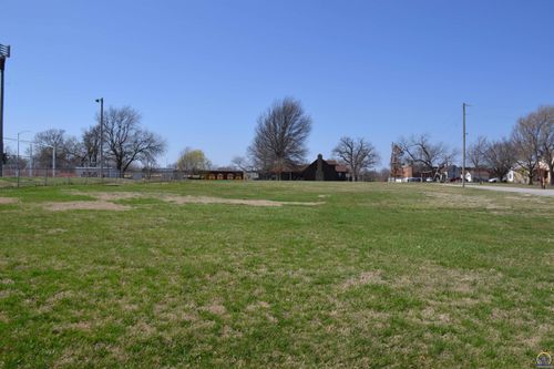 000 E 6th St, Lyndon, KS, 66451 | Card Image