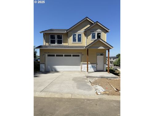 13945 Se Piper Cub Way, Milwaukie, OR, 97267-2063 | Card Image