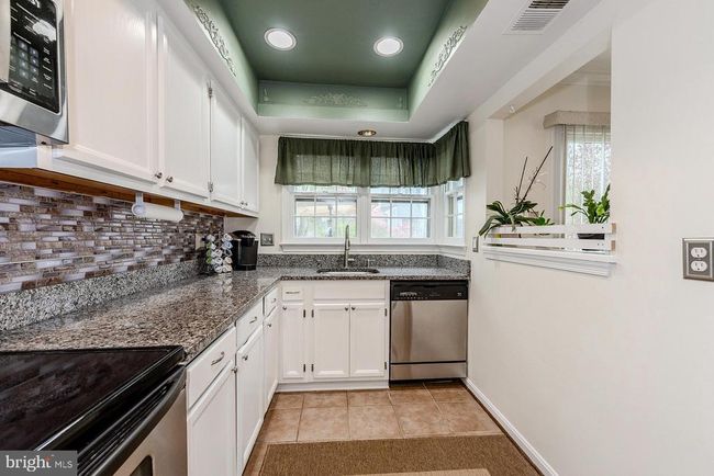 12836 Mill Brook Ct, Townhouse with 4 bedrooms, 4 bathrooms and null parking in WOODBRIDGE VA | Image 14