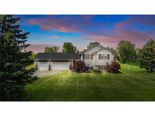 1418 130th Ave, New Richmond, WI, 54017-6609 | Card Image