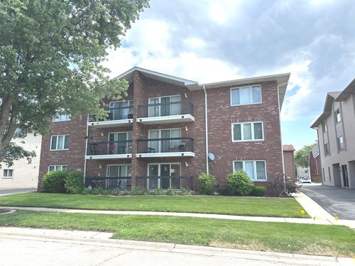 1s-9529 Minnick Ave, Oak Lawn, IL, 60453-9007 | Card Image