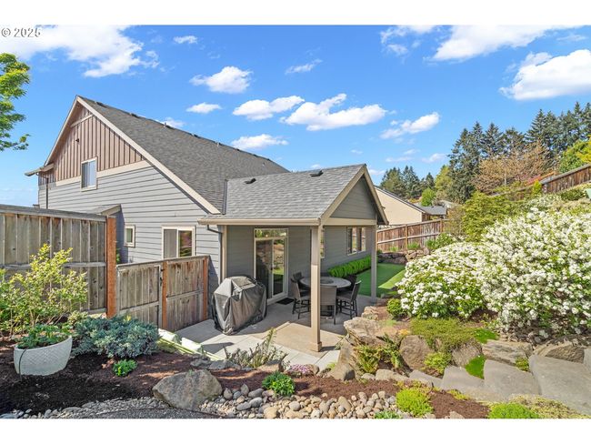 1010 Nw 1 St St, House other with 4 bedrooms, 3 bathrooms and 2 parking in Dundee OR | Image 39