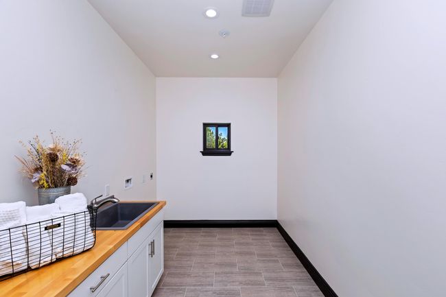 17370 Rodeo Rd, House other with 4 bedrooms, 4 bathrooms and null parking in Lake Elsinore CA | Image 22