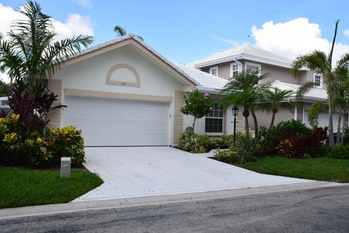 210 Canterbury Drive W, Palm Beach Gardens, FL, 33418 | Card Image