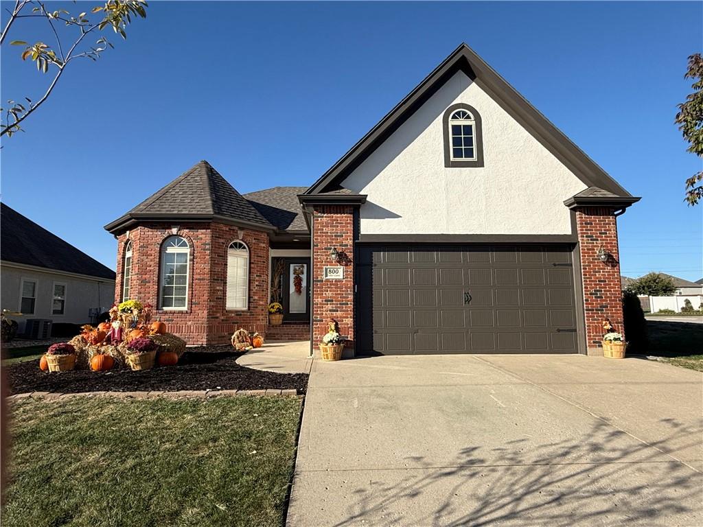 Cedar Ln, Grain Valley, MO 64029