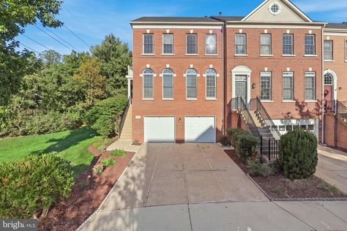 4530 Fair Valley Dr, FAIRFAX, VA, 22033-3829 | Card Image