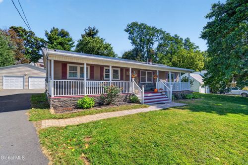 10 Kitty Ln, Rensselaer, NY, 12144-9625 | Card Image