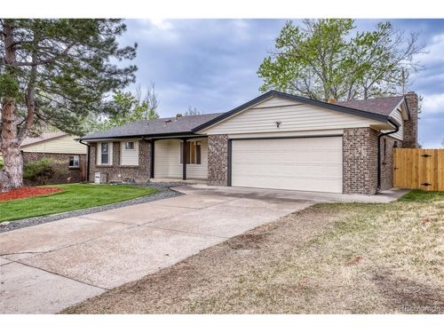 2123 S Olathe St, Aurora, CO, 80013-1218 | Card Image