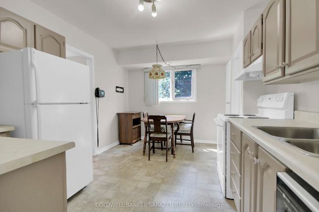 70 Viewmount Dr, House other with 4 bedrooms, 2 bathrooms and 3 parking in Nepean ON | Image 19