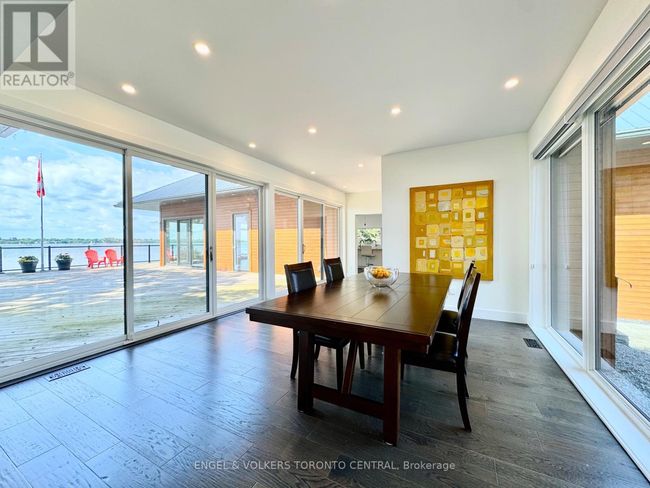 131 Peats Point Road, House other with 3 bedrooms, 2 bathrooms and 32 parking in Prince Edward County (Ameliasburg Ward) ON | Image 6
