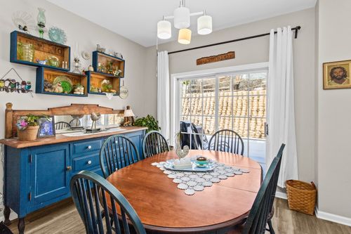 324 Lake Gillilan Way, Algonquin, IL, 60102-5014 | Card Image